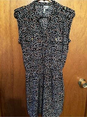 6 Degrees Junior’s Colorful Floral Print Sleeveless Black Dress w/ Gold Buttons
